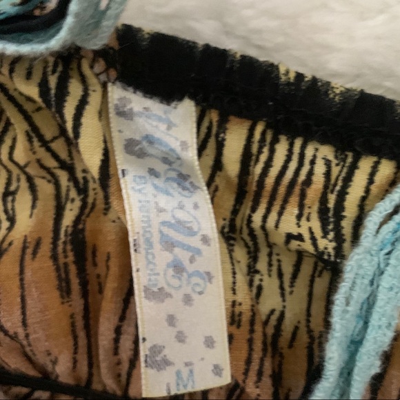 Cute tank top with pattern - Picture 4 of 4